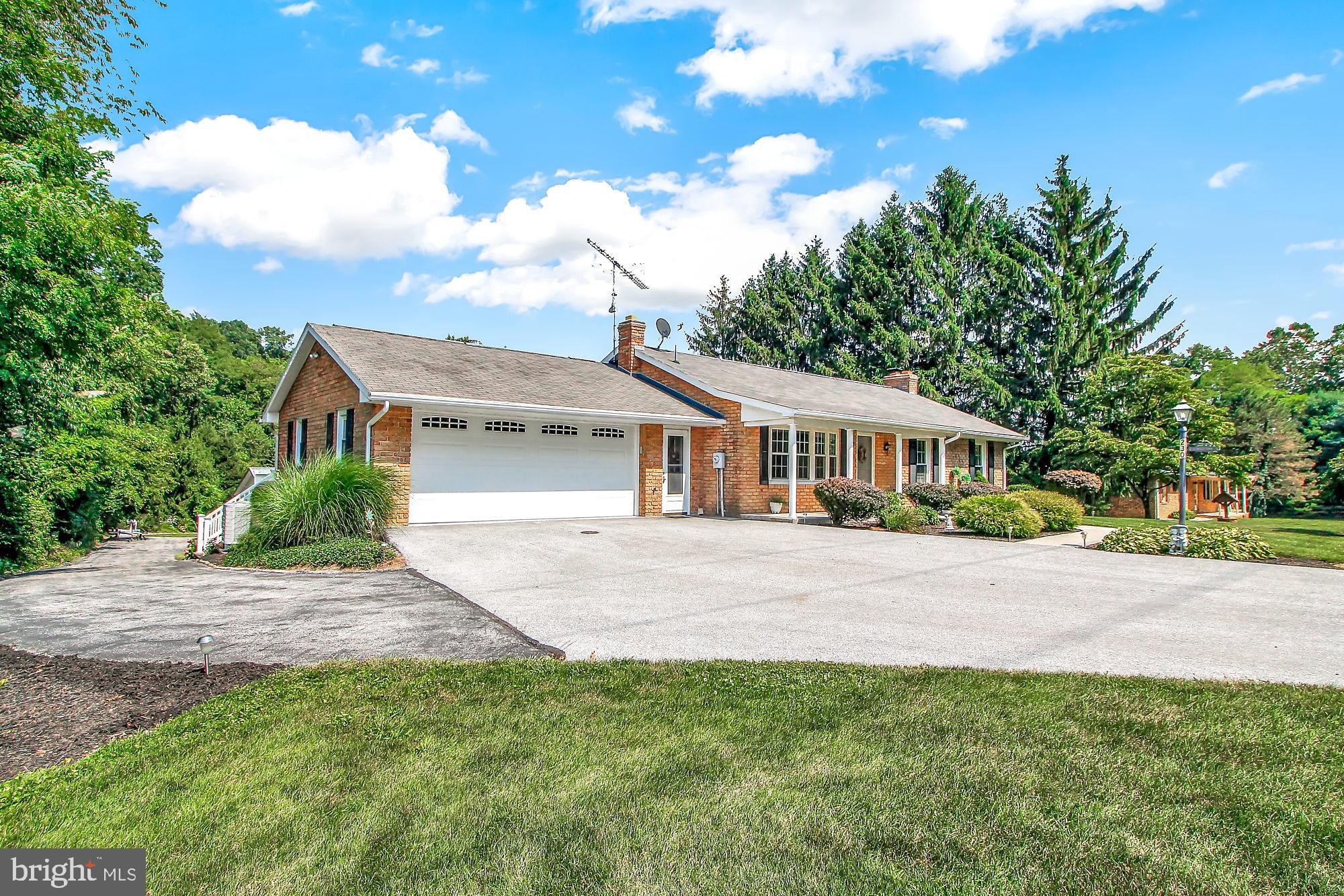 230 Bankert Road Hanover, PA 17331 - Photo 33 of 34 Garage View