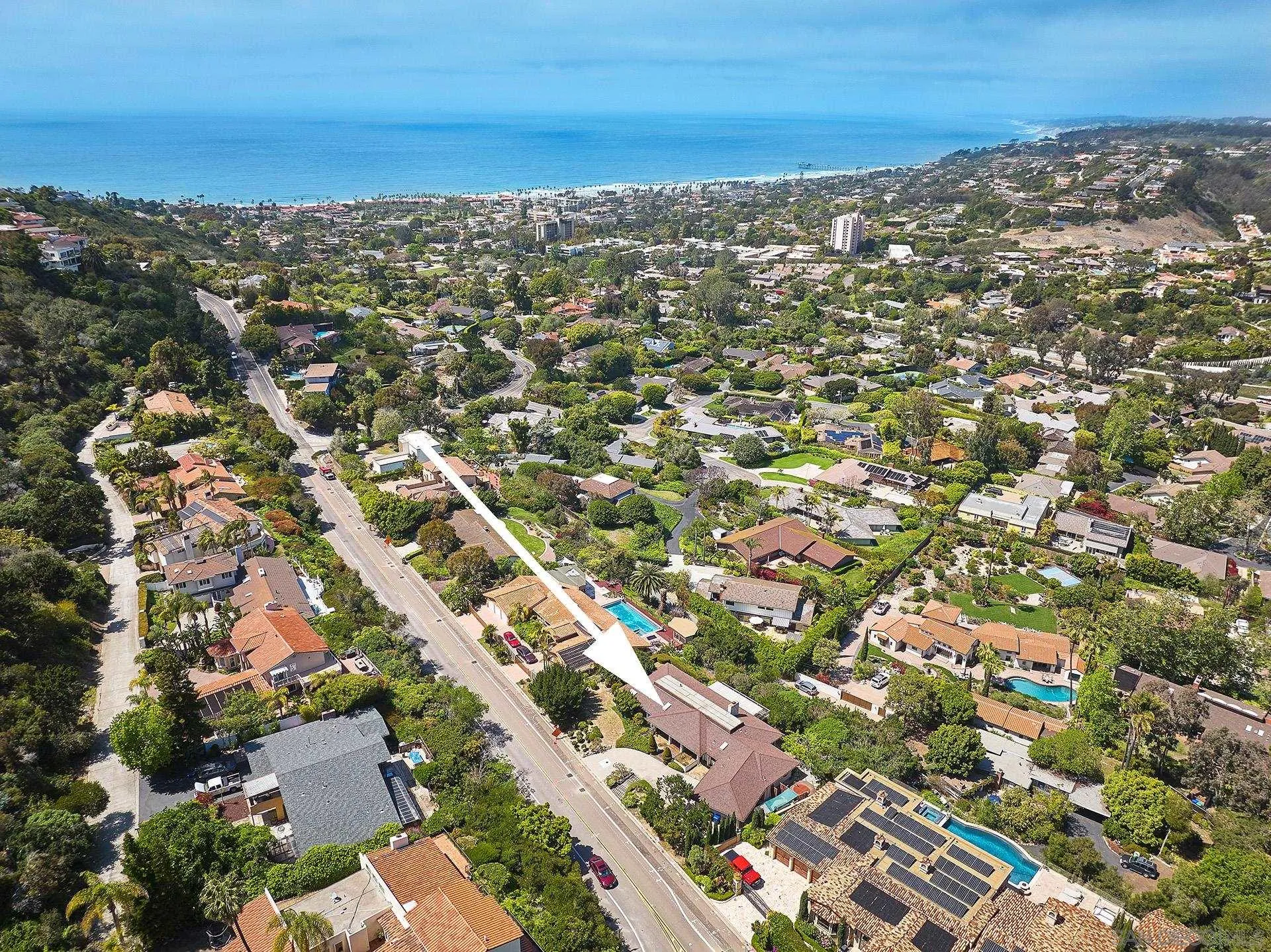 7774 Via Capri La Jolla, CA 92037 - Photo 31 of 45 an aerial view of residential building with parking space