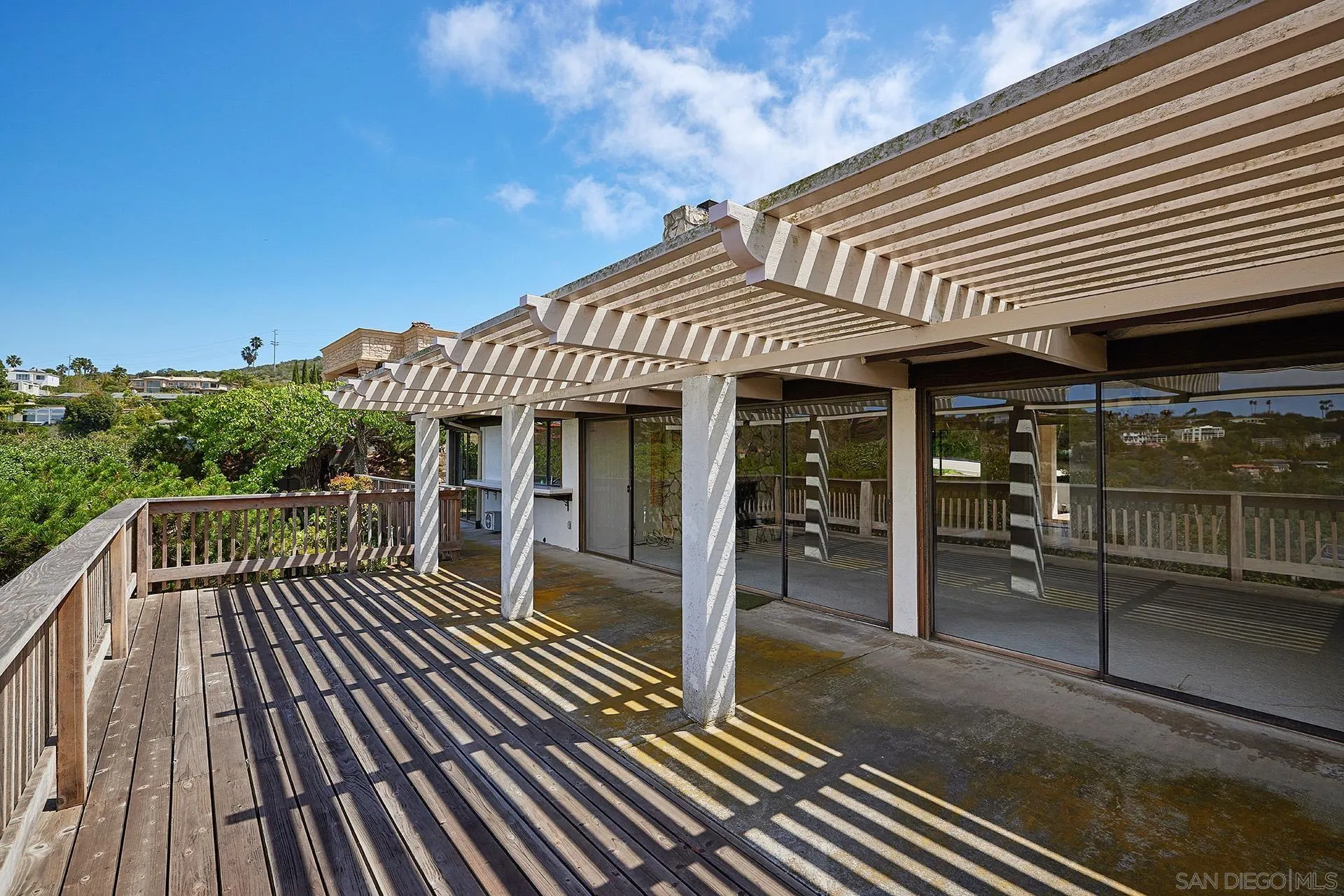 7774 Via Capri La Jolla, CA 92037 - Photo 39 of 45 a view of a house with entrance gate