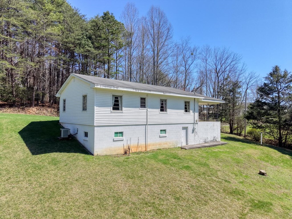 222 Vellenorth Road Blue Ridge, GA 30513 - Photo 12 of 50 Gallery Image 12