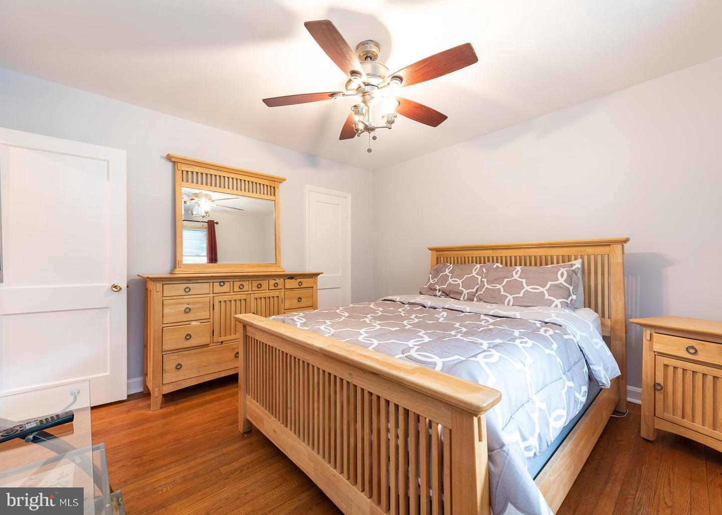 819 Wicklow Road Baltimore, MD 21229 - Photo 11 of 21
