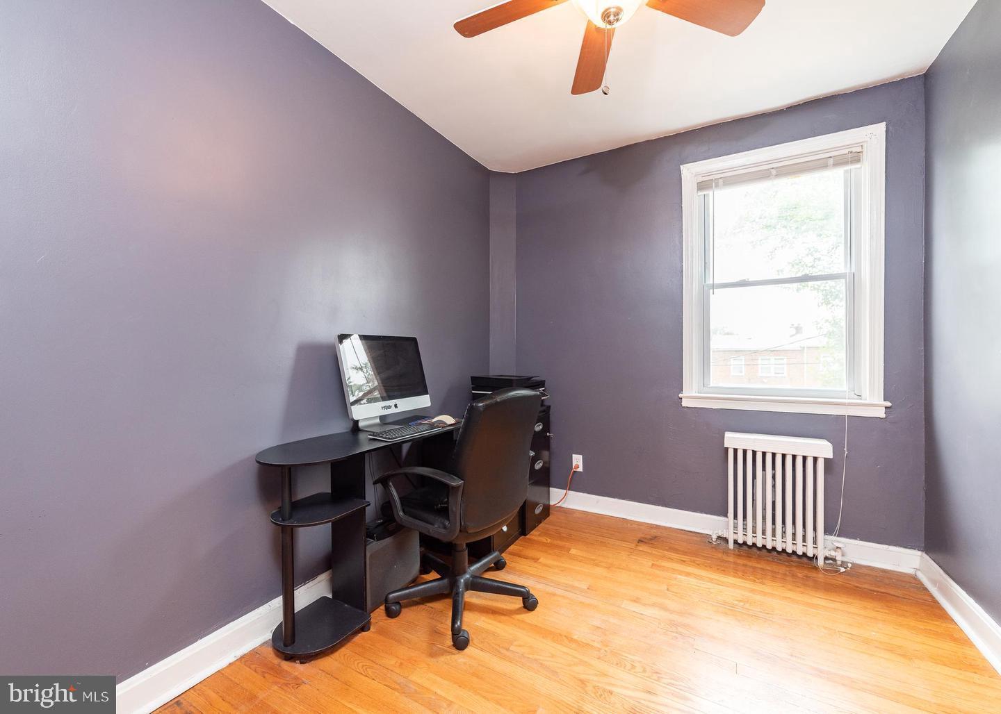 819 Wicklow Road Baltimore, MD 21229 - Photo 15 of 21 Third bedroom