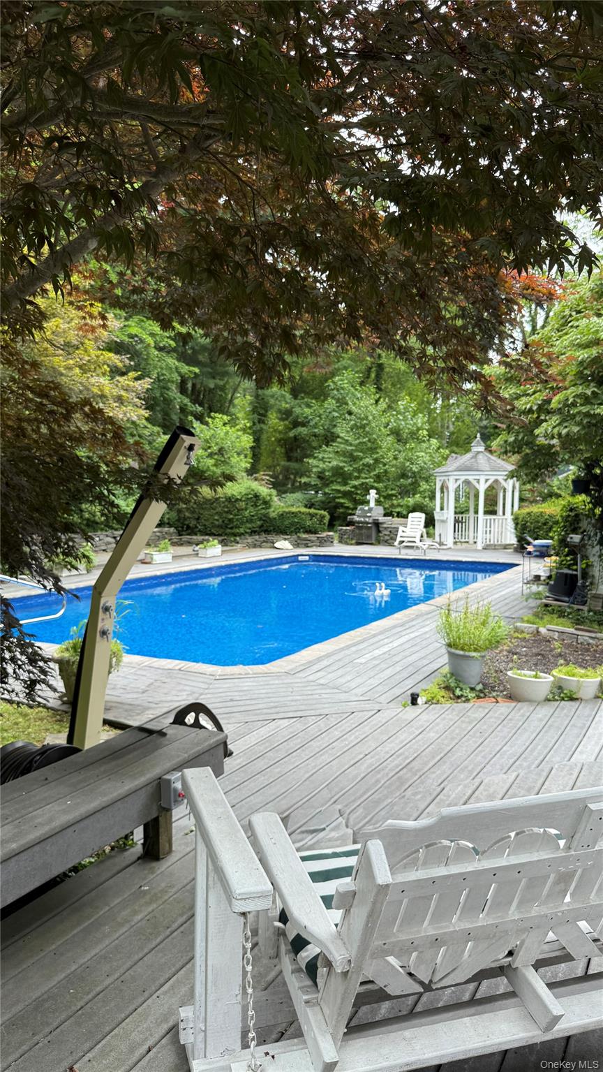 2 3 Pond Road Smithtown, NY 11787 - Photo 30 of 40