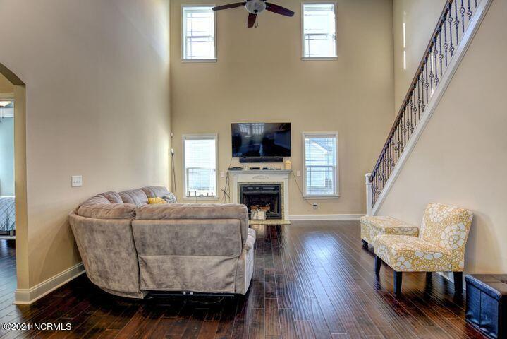 111 Ransom Drive Hampstead, NC 28443 - Photo 4 of 11 4