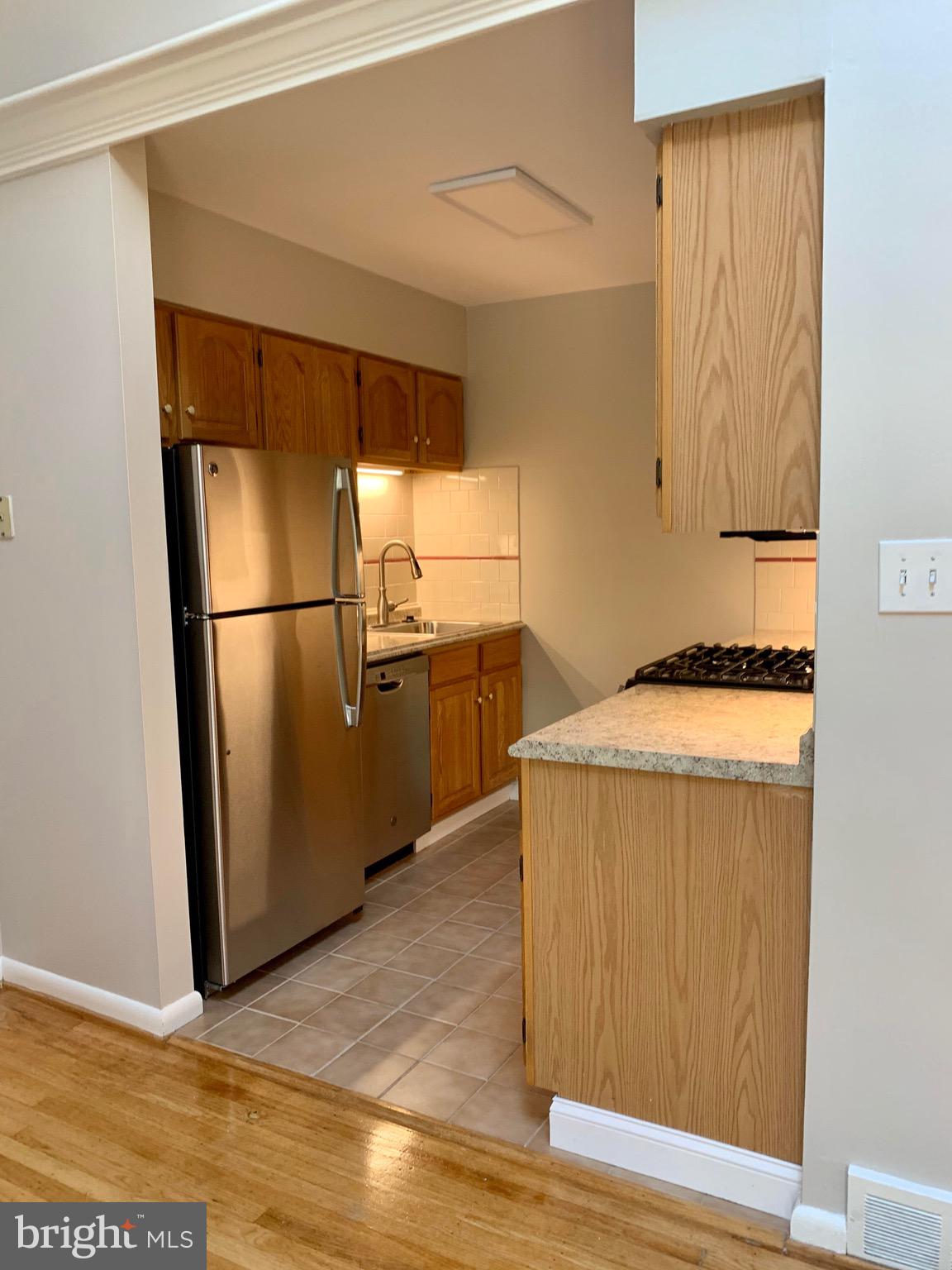 200 North Wayne Avenue, Unit 8 Wayne, PA 19087 - Photo 4 of 5