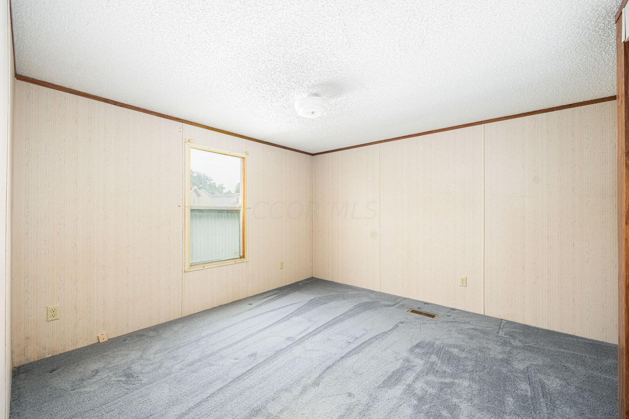 381 Chambersburg Road Columbus, OH 43207 - Photo 20 of 30 20-web-or-mls-381 Chambersburg Rd 020