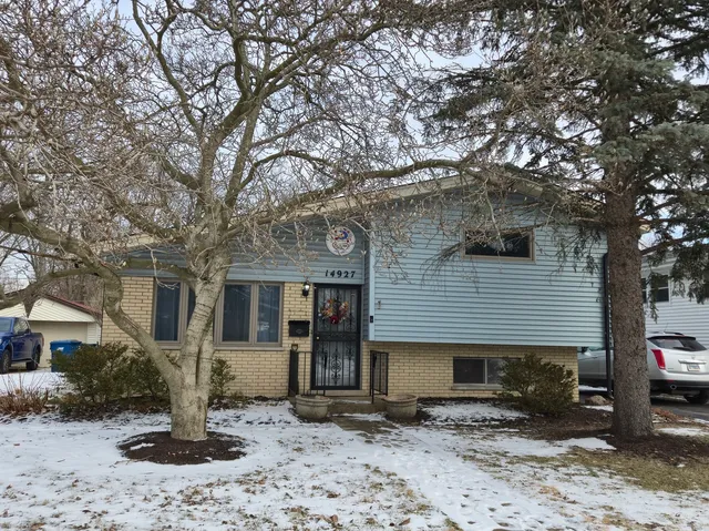 $284,900 | 14927 Kenton Avenue, Midlothian, IL 60445