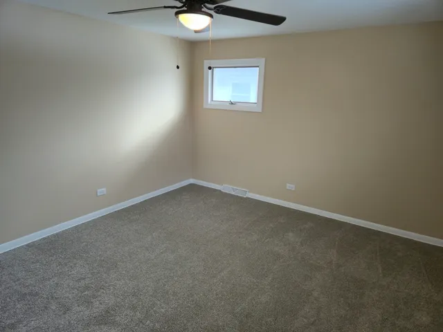 $284,900 | 14927 Kenton Avenue, Midlothian, IL 60445