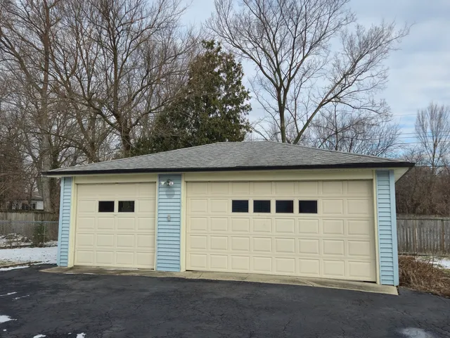 $284,900 | 14927 Kenton Avenue, Midlothian, IL 60445