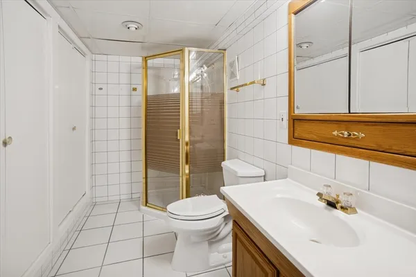 $544,900 | 1820 West Thornwood Lane, Mount Prospect, IL 60056