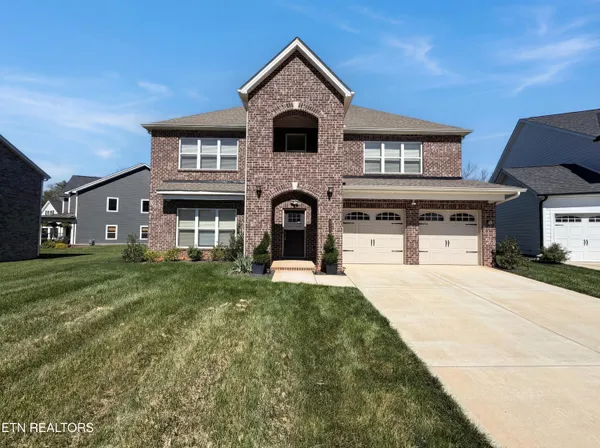 $613,000 | 2714 Green Ash Lane, Knoxville, TN 37932