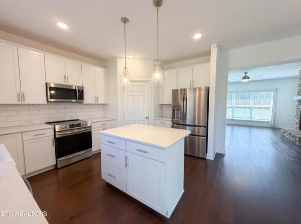 $613,000 | 2714 Green Ash Lane, Knoxville, TN 37932