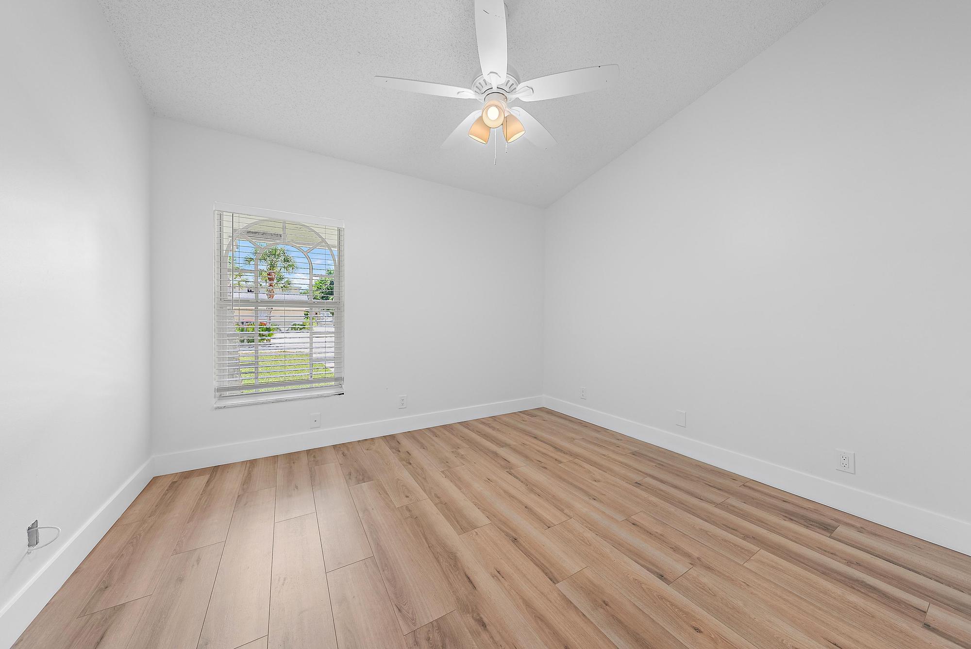 1839 Service Road North Palm Beach, FL 33408 - Photo 11 of 13 Guest Bedroom