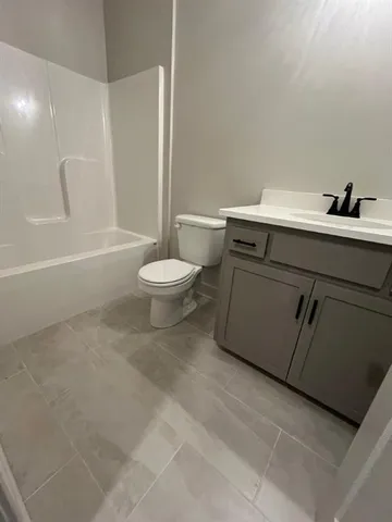 $618,000 | 13413 Oakridge Drive, Kearney, MO 64060