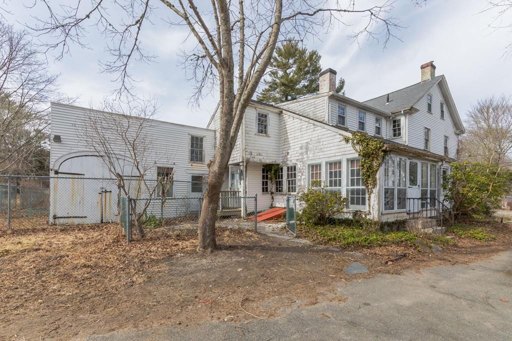 504 Main Street Wareham, MA 02571 - Photo 4 of 25 Gallery Image 4