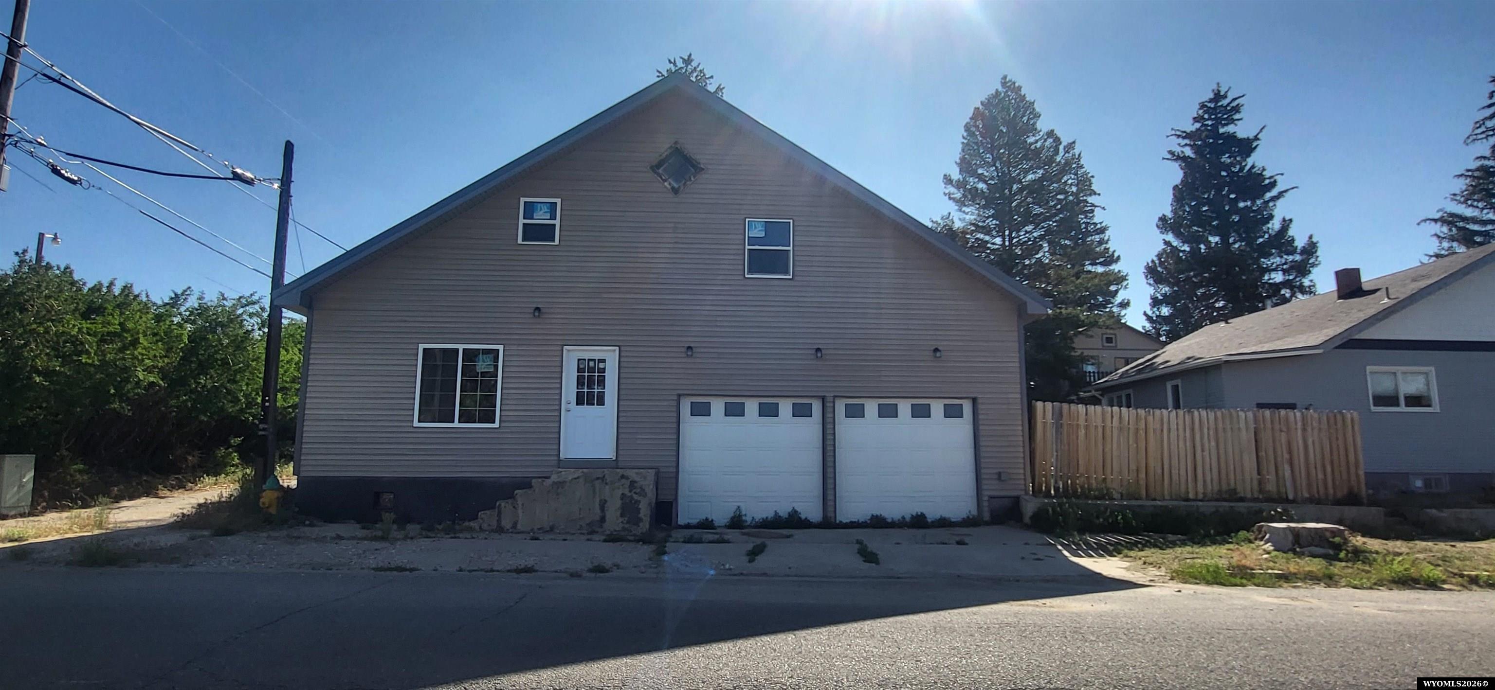 222 East Maple Street Rawlins, WY 82301 - Photo 3 of 20