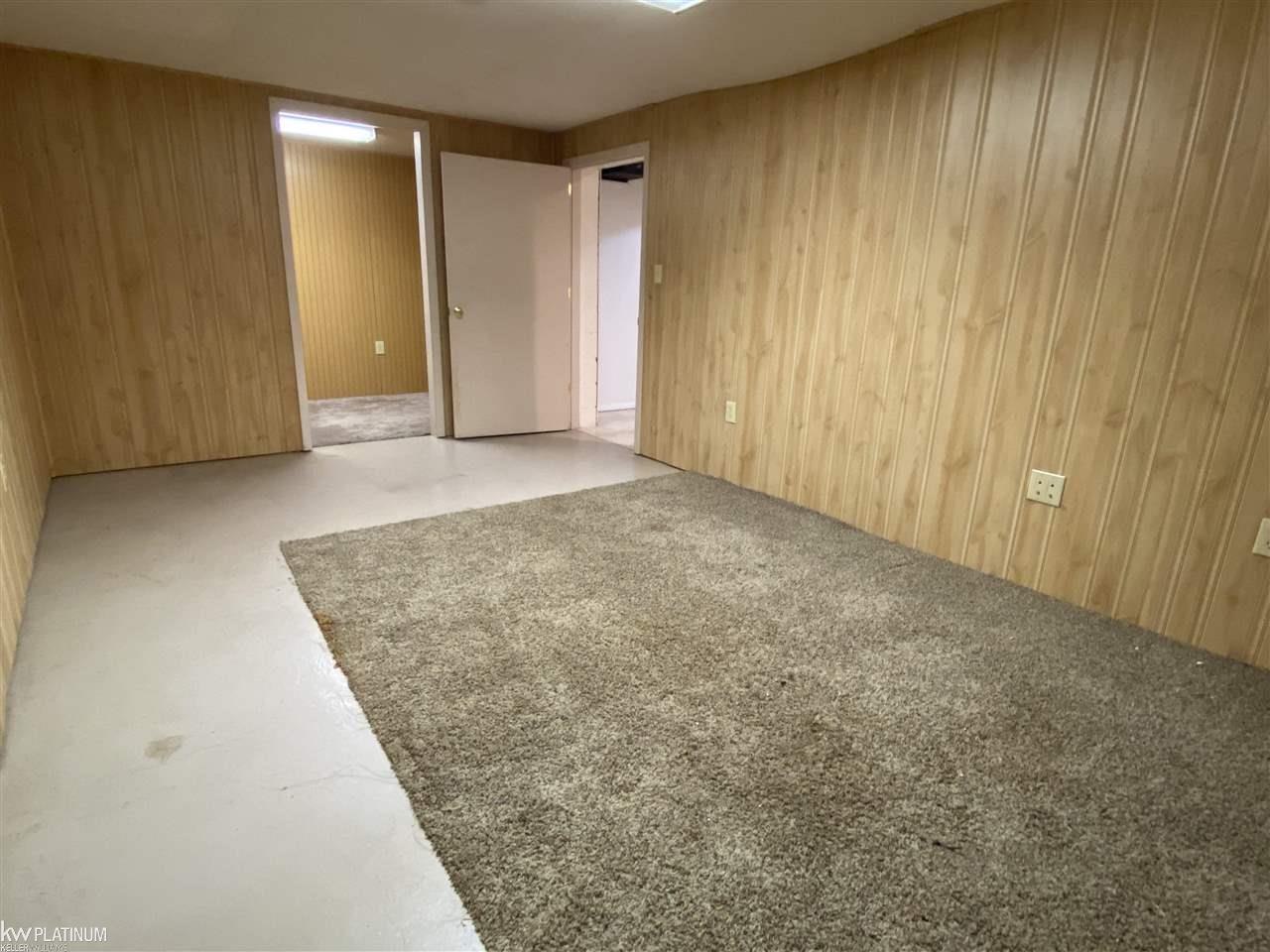 569 Horton Road Muskegon, MI 49445 - Photo 22 of 43 4th Bedroom/office in bas