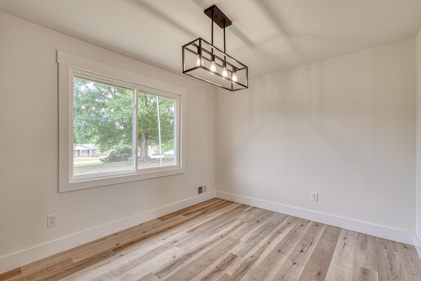 222 Northgate Circle Boiling Springs, SC 29316 - Photo 5 of 24