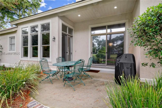 $1,019,000 | 15 Lexington Drive, Bluffton, SC 29910