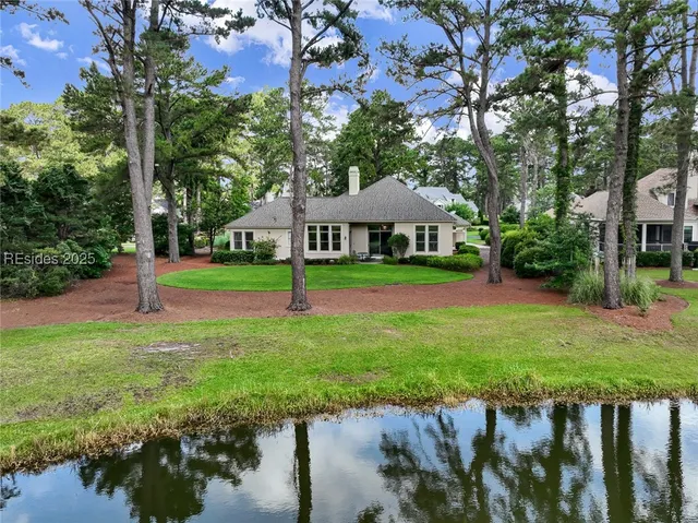 $1,019,000 | 15 Lexington Drive, Bluffton, SC 29910