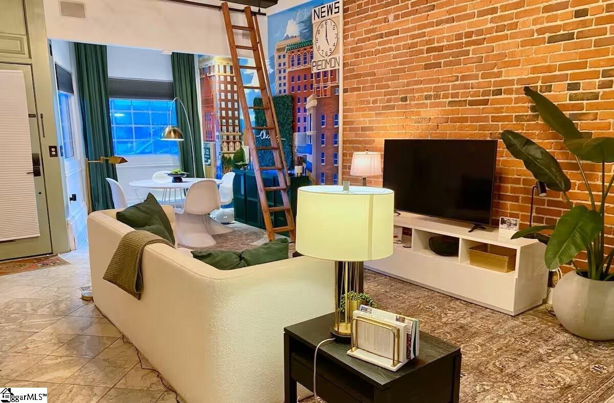 102 West North Street Greenville, SC 29601 - Photo 2 of 13