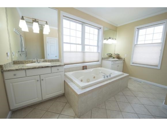 128 Economou Farm Road, Unit 128 South Burlington, VT 05403 - Photo 22 of 36 Gallery Image 22