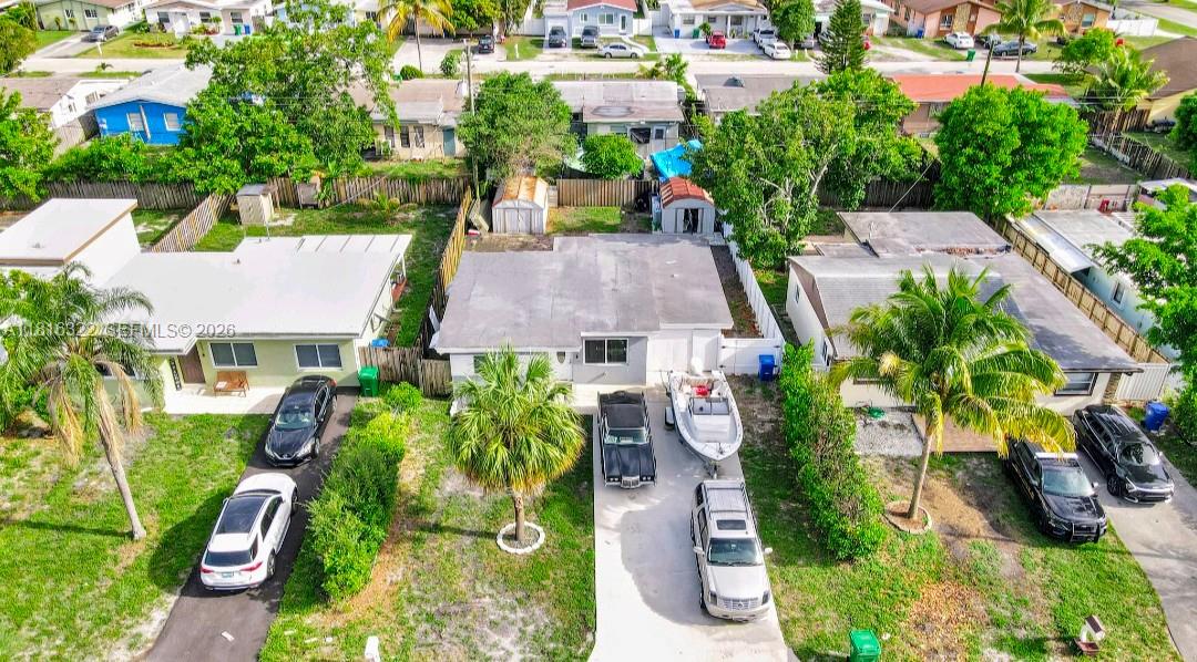 6336 Southwest 22nd Street Miramar, FL 33023 - Photo 4 of 34