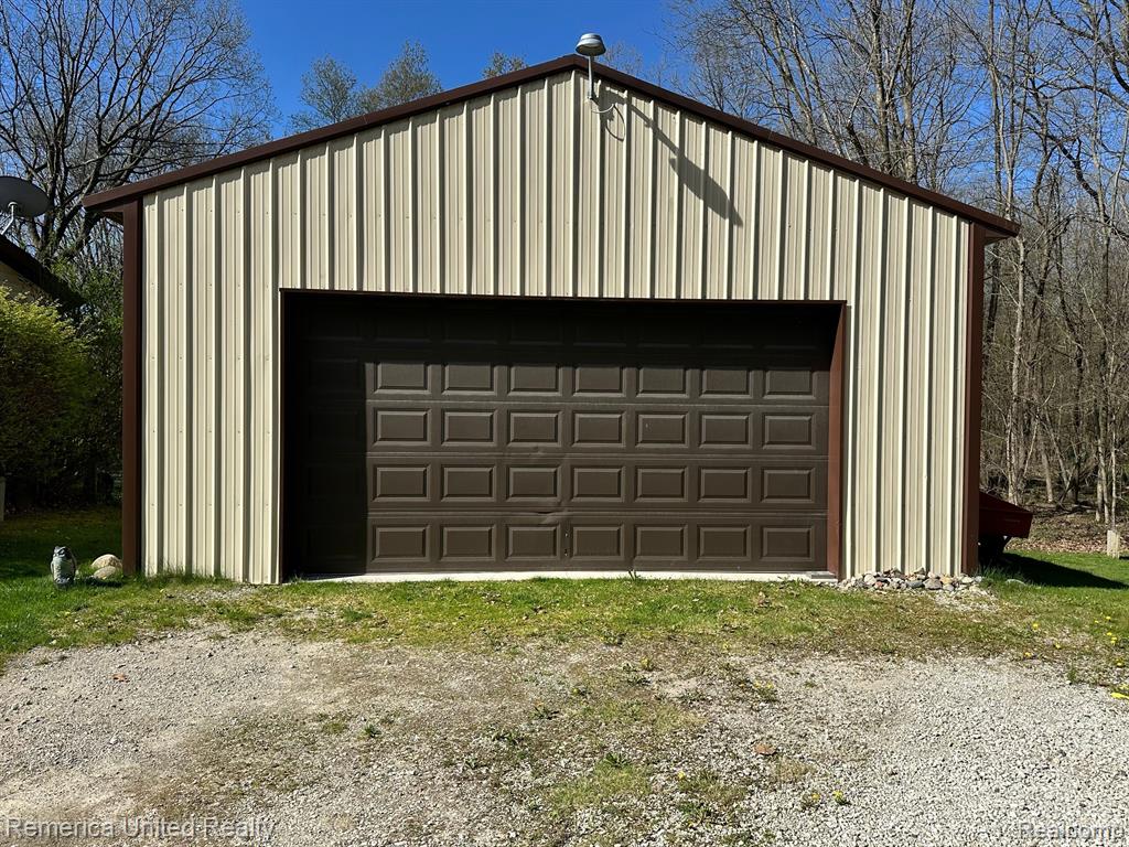 6565 West Coon Lake Road Howell, MI 48843 - Photo 11 of 39