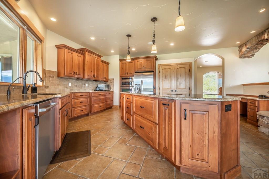 5675 Garrett Road Beulah, CO 81023 - Photo 11 of 68