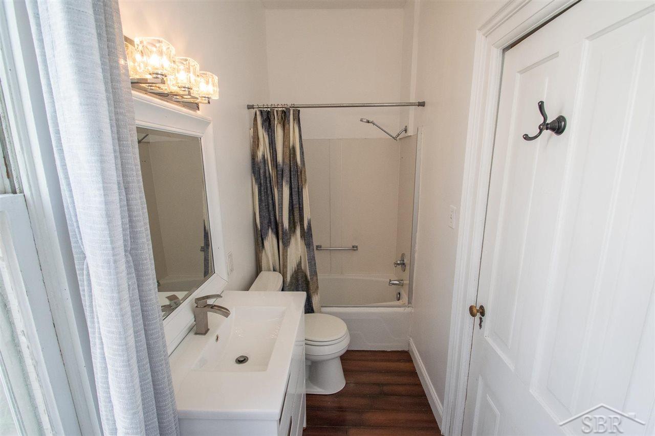 1109 4th Street Bay City, MI 48708 - Photo 14 of 24 50042867-13.JPG