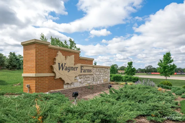 $750,000 | 3847 Gold Cup Lane, Naperville, IL 60564