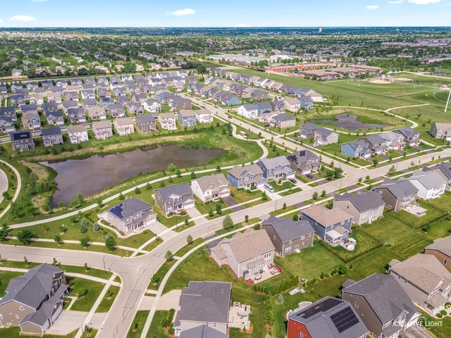 $750,000 | 3847 Gold Cup Lane, Naperville, IL 60564