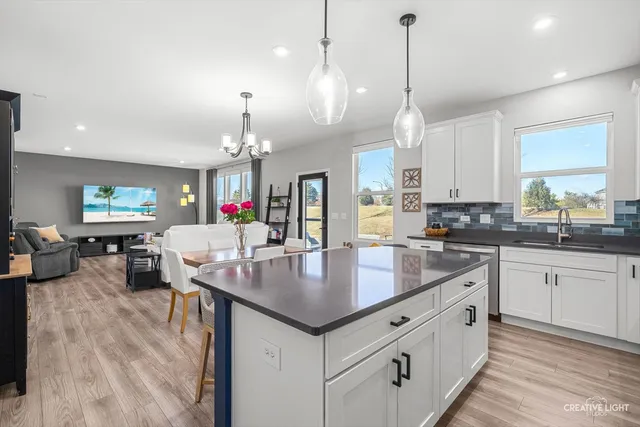 $750,000 | 3847 Gold Cup Lane, Naperville, IL 60564