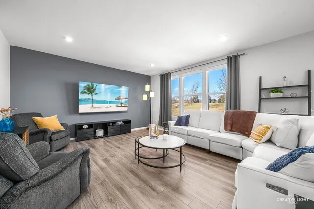 $750,000 | 3847 Gold Cup Lane, Naperville, IL 60564