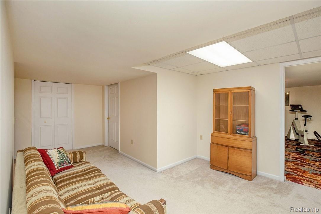 42221 Waterfall Road Northville, MI 48168 - Photo 32 of 39 RM_154.jpg