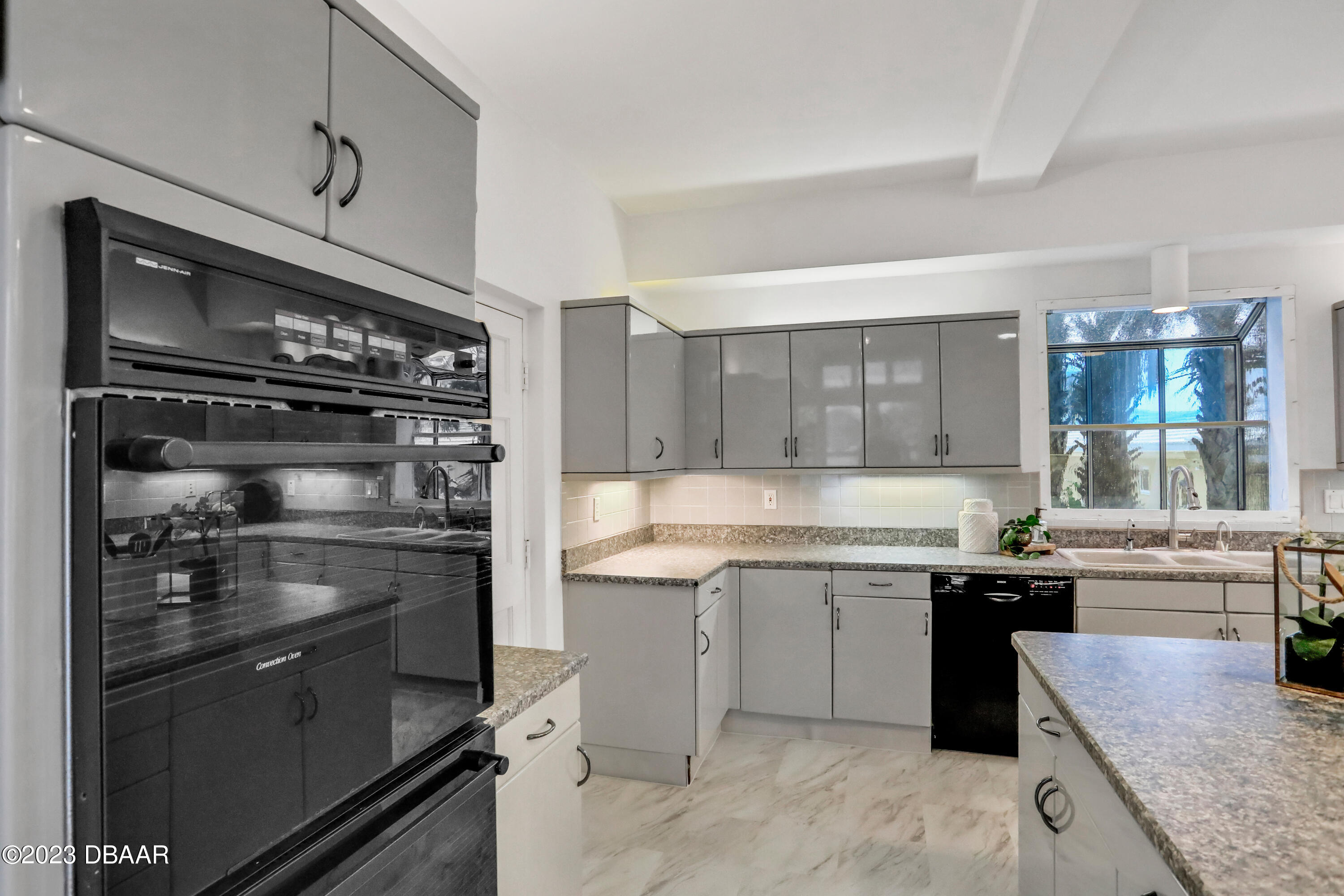 435 Ocean Shore Boulevard Ormond Beach, FL 32176 - Photo 45 of 71 7O0A1046