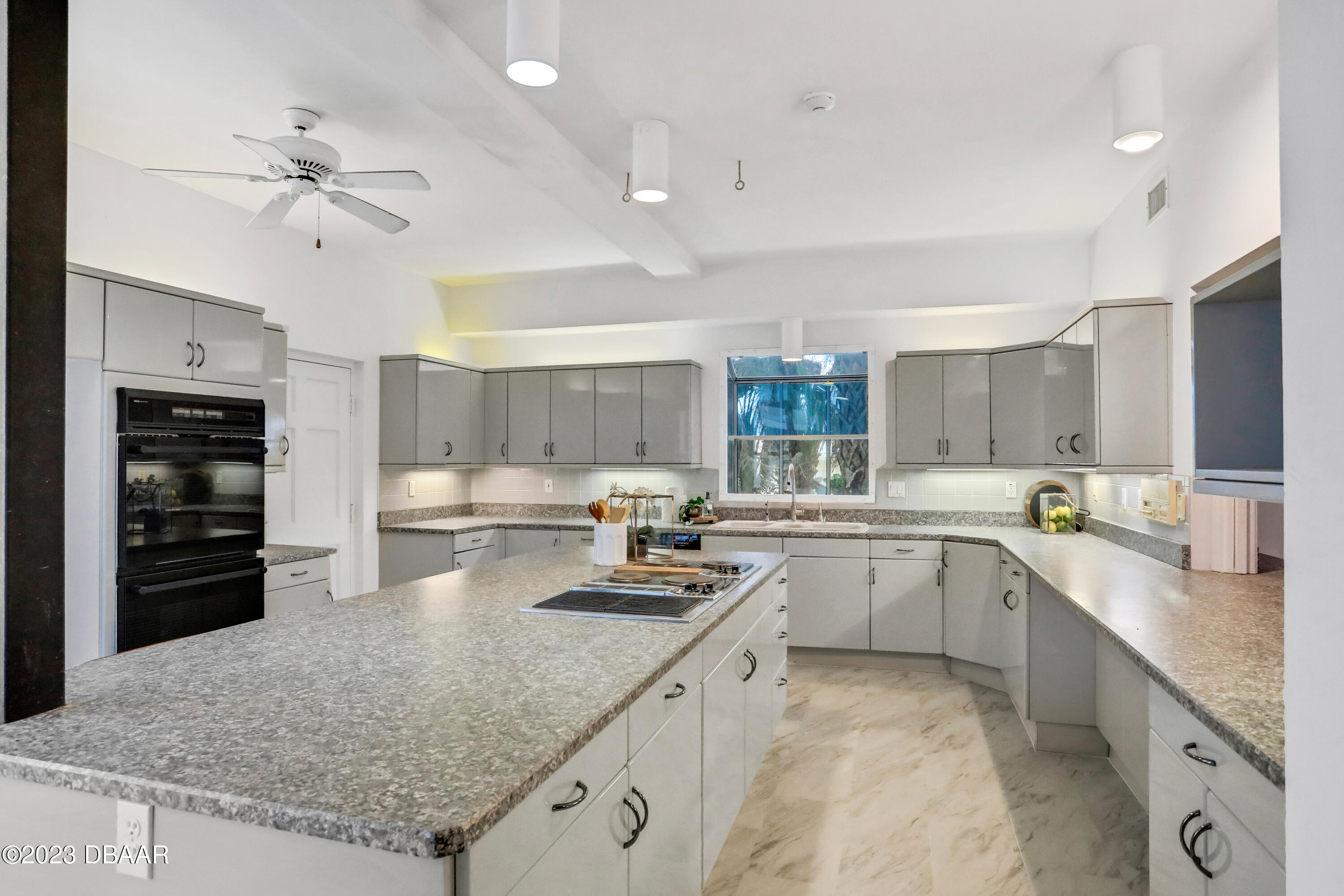 435 Ocean Shore Boulevard Ormond Beach, FL 32176 - Photo 50 of 71 7O0A1066