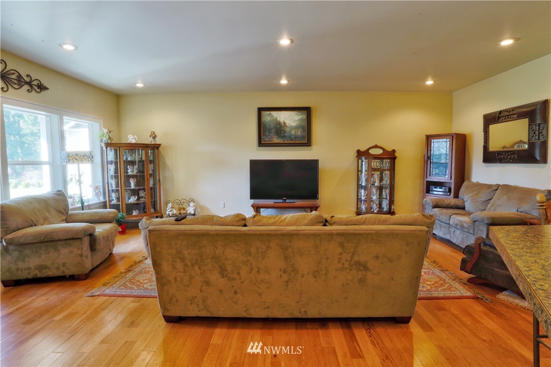 1217 Monte Elma Road Elma, WA 98541 - Photo 18 of 39 Gallery Image 18