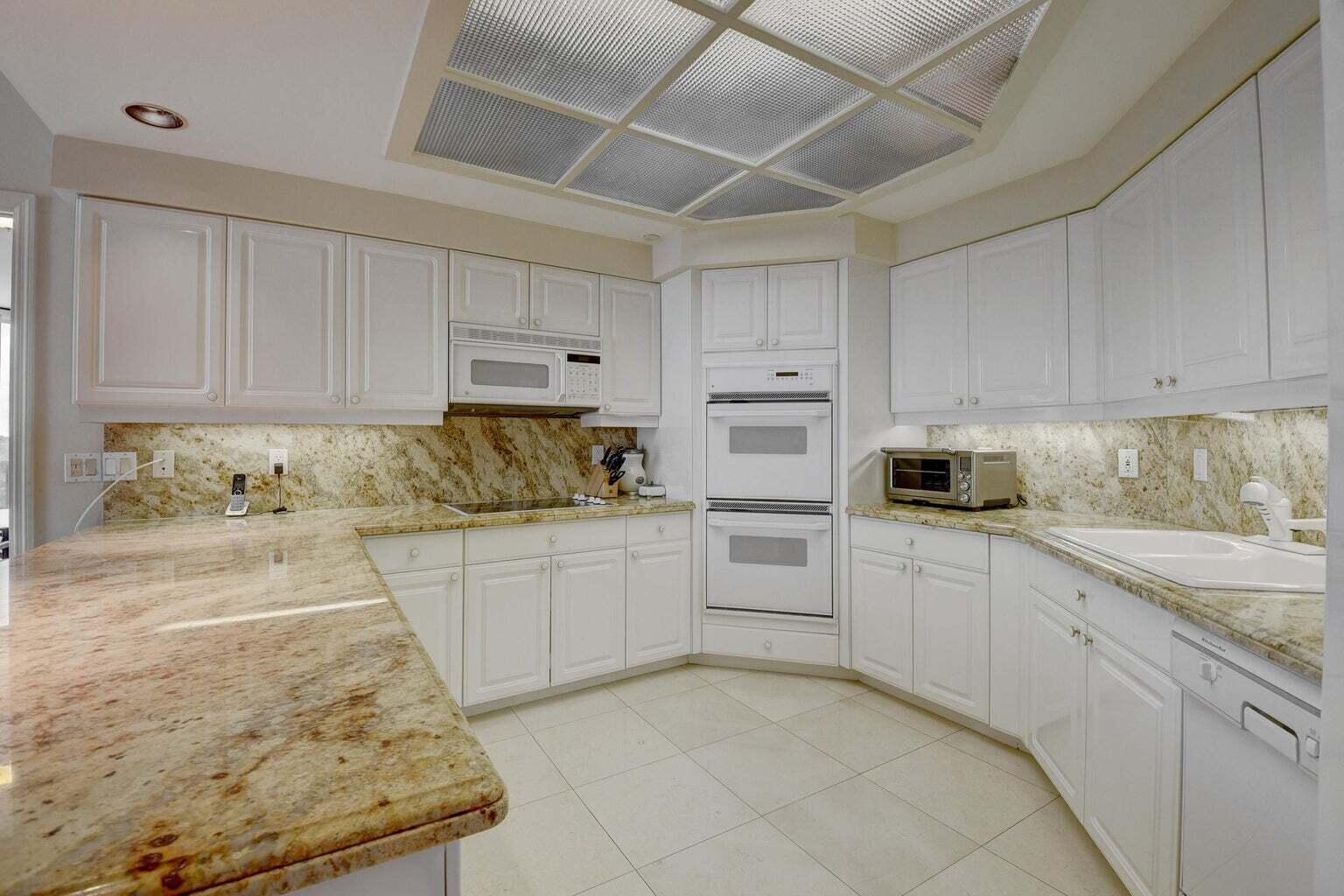 20320 Fairway Oaks Drive, Unit 374 Boca Raton, FL 33434 - Photo 14 of 41 20200716224701948748000000-o