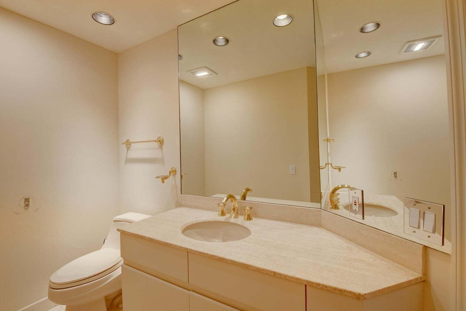 20320 Fairway Oaks Drive, Unit 374 Boca Raton, FL 33434 - Photo 24 of 41 20200716224733340810000000-o
