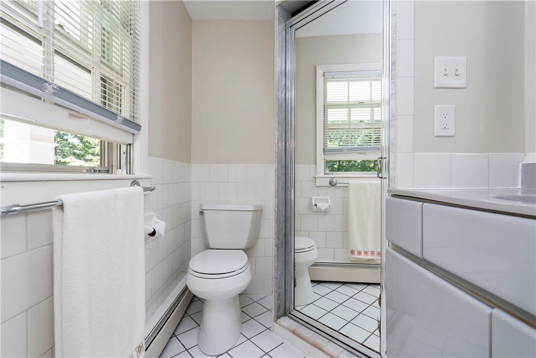 79 Ladderlook Road Warwick, RI 02886 - Photo 21 of 38 Master Bathroom