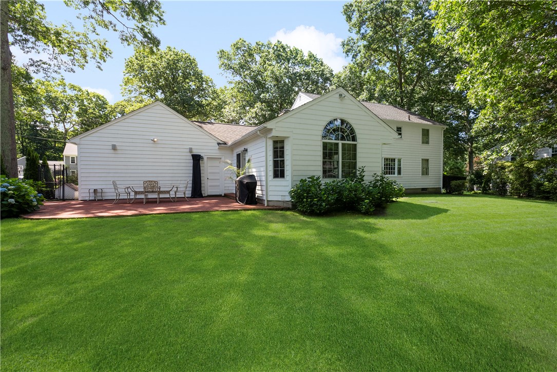 79 Ladderlook Road Warwick, RI 02886 - Photo 31 of 38