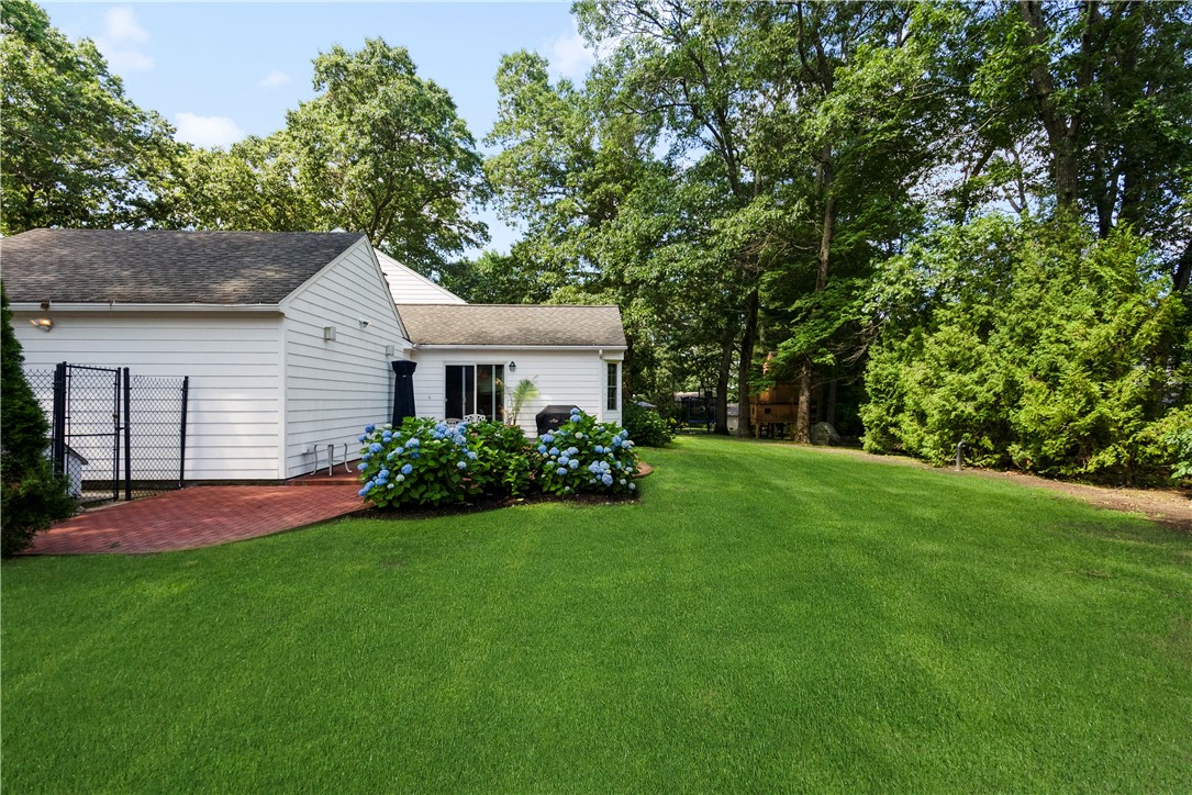 79 Ladderlook Road Warwick, RI 02886 - Photo 33 of 38