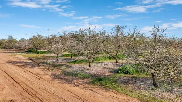 $4,395,000 | 12009 East Shaw Avenue, Clovis, CA 93619