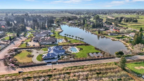 $4,395,000 | 12009 East Shaw Avenue, Clovis, CA 93619