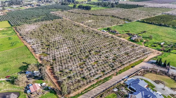 $4,395,000 | 12009 East Shaw Avenue, Clovis, CA 93619