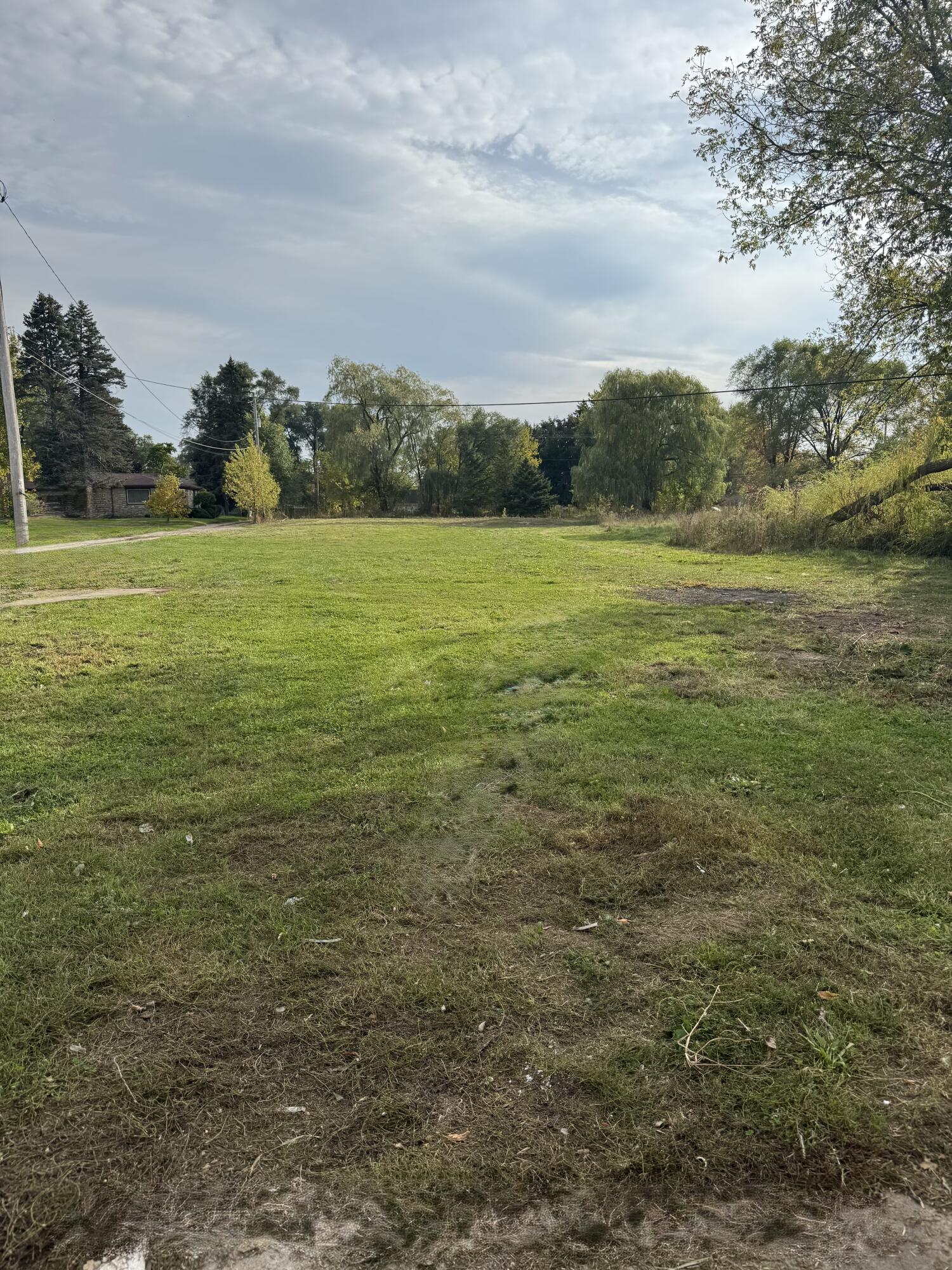 3420 4 Mile Road Caledonia, WI 53404 - Photo 3 of 4 Front View