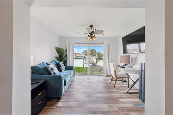 $7,000 | 292 Sunlit Cove Drive Northeast, St. Petersburg, FL 33702