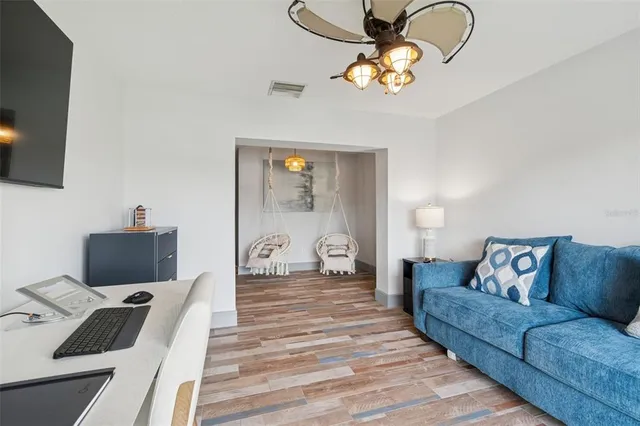 $7,500 | 292 Sunlit Cove Drive Northeast, St. Petersburg, FL 33702