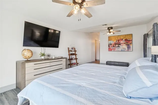 $7,500 | 292 Sunlit Cove Drive Northeast, St. Petersburg, FL 33702